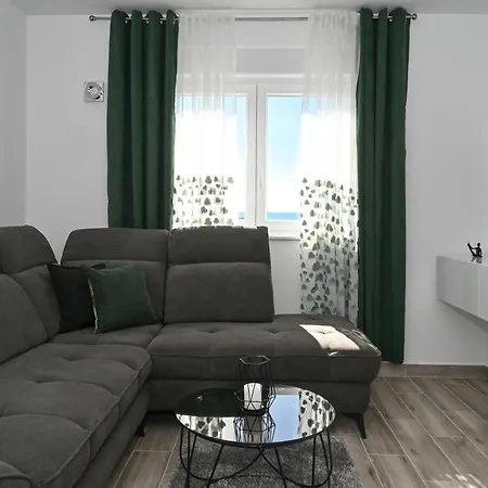 Paradise Apartman Kastela